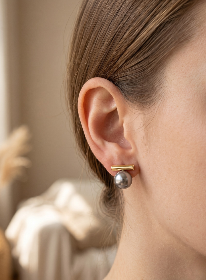 Minimal Form Earrings