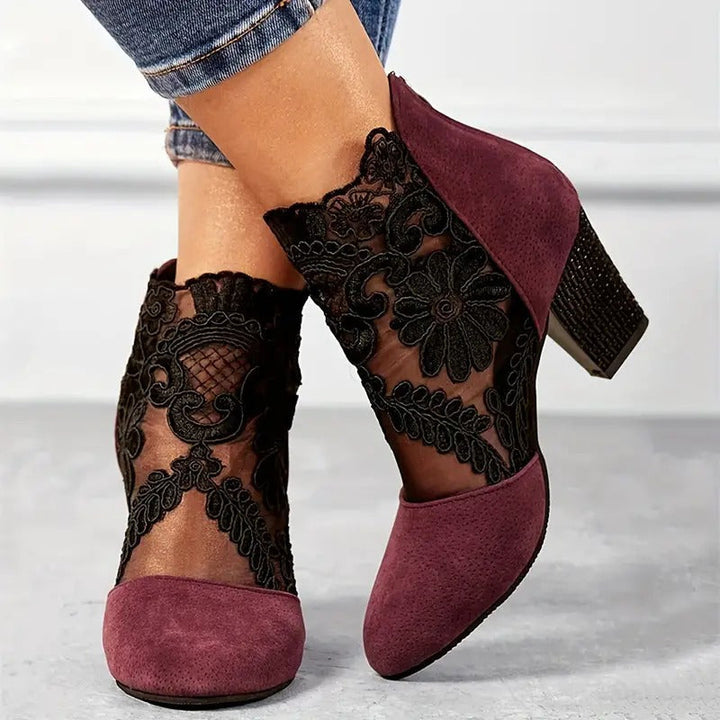 The Charlotte Artisan | Women’s White Floral Lace Heels