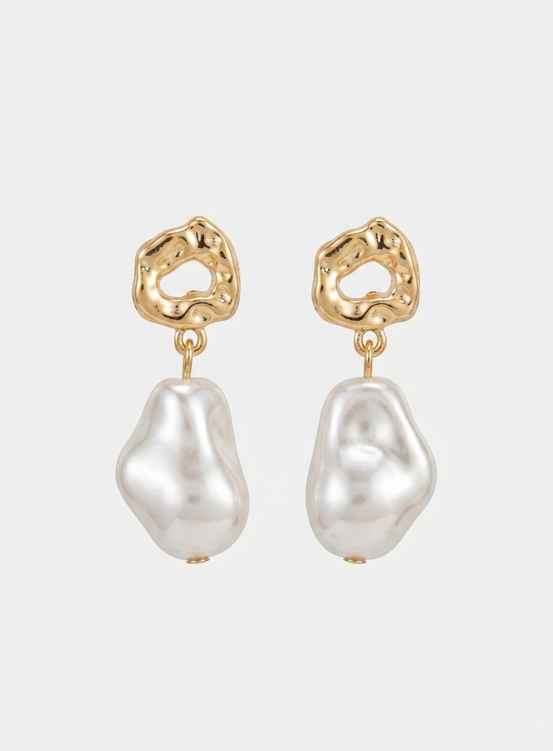 Pearl Sculpture Earrings