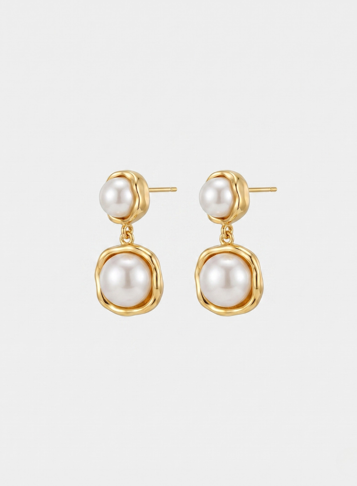 Golden Frame Pearl Earrings
