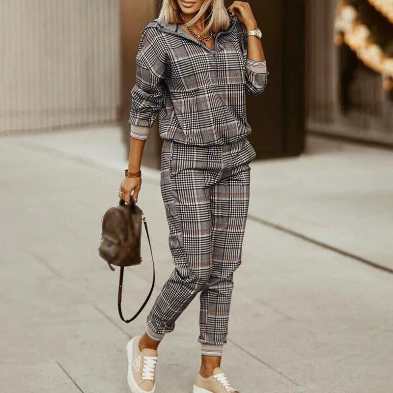 The Zara Sovereign | Women’s Modern Casual Zipper Top Tracksuit