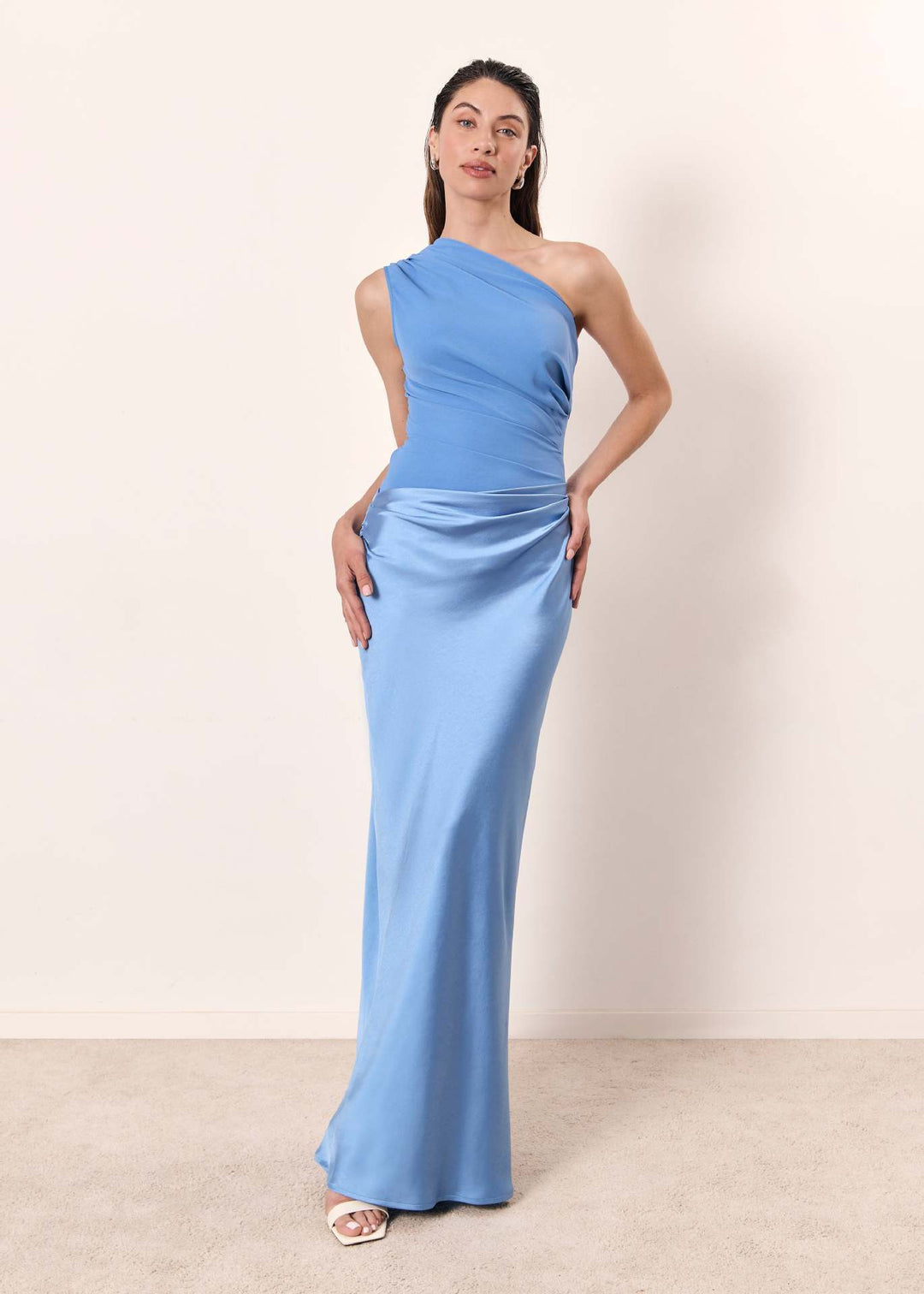 The Nikkie Serenity | Elegant One-Shoulder Maxi Dress