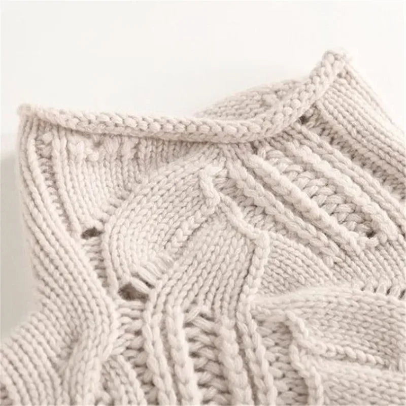 Celeste | Wavy Cable Knit Turtleneck