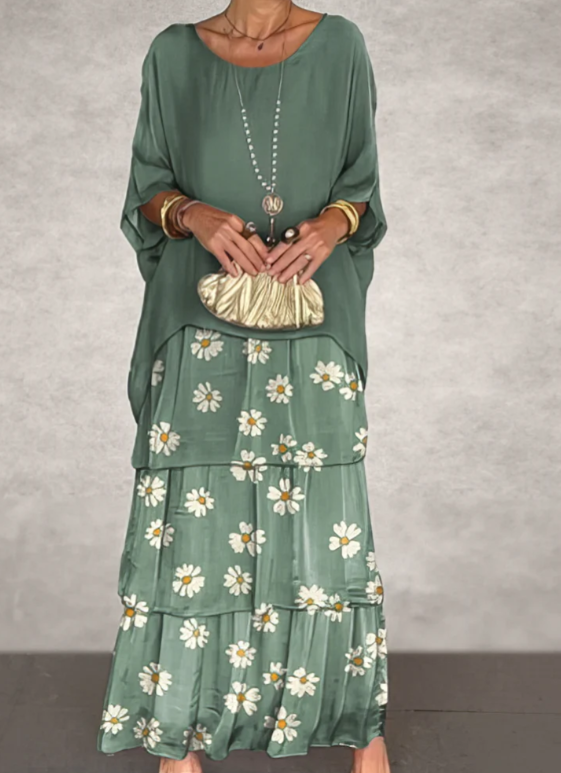 Larina | Elegant Flowing Maxi Dress