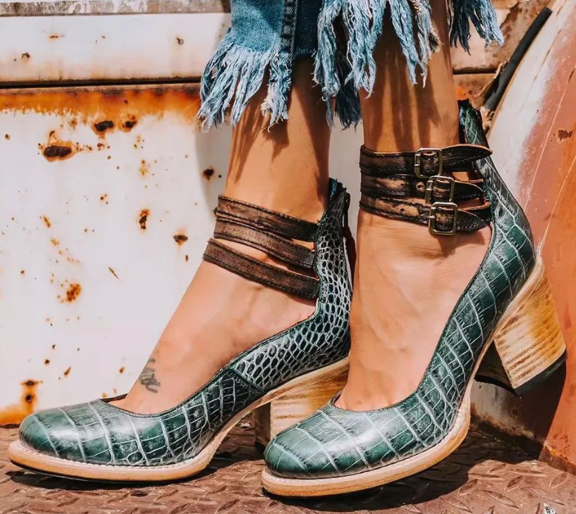 The Verona Sovereign | Vintage Strappy Ankle Strap Heels