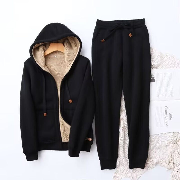 The Aspen Manor | Women’s Winter Hoodie and Jogger Set